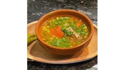 Ciorbă de văcuță + smântână, pâine