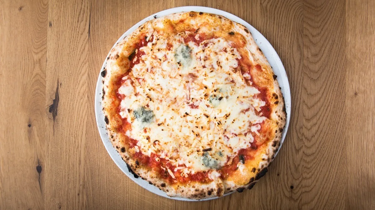 4 Formaggi (4 sajtos)