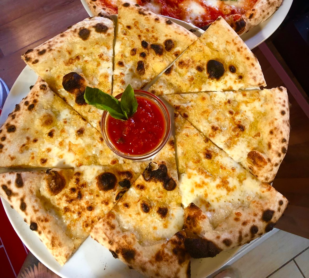 Focaccia (pizzakenyér)