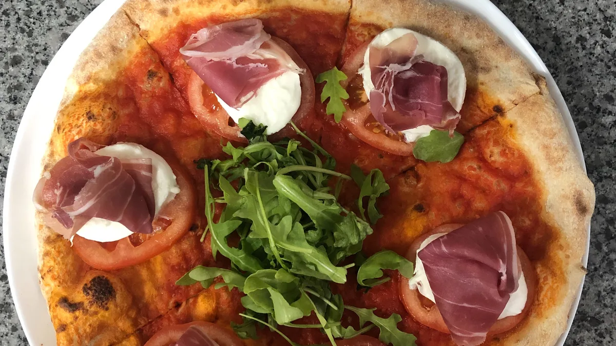 Pizza Caprese
