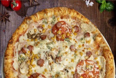 Pizza Putanesca 32