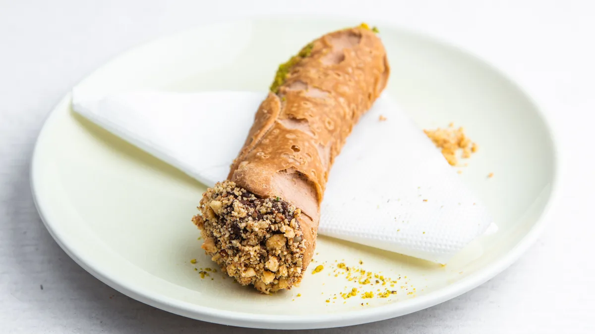 Cannoli sa čokoladnim kremom