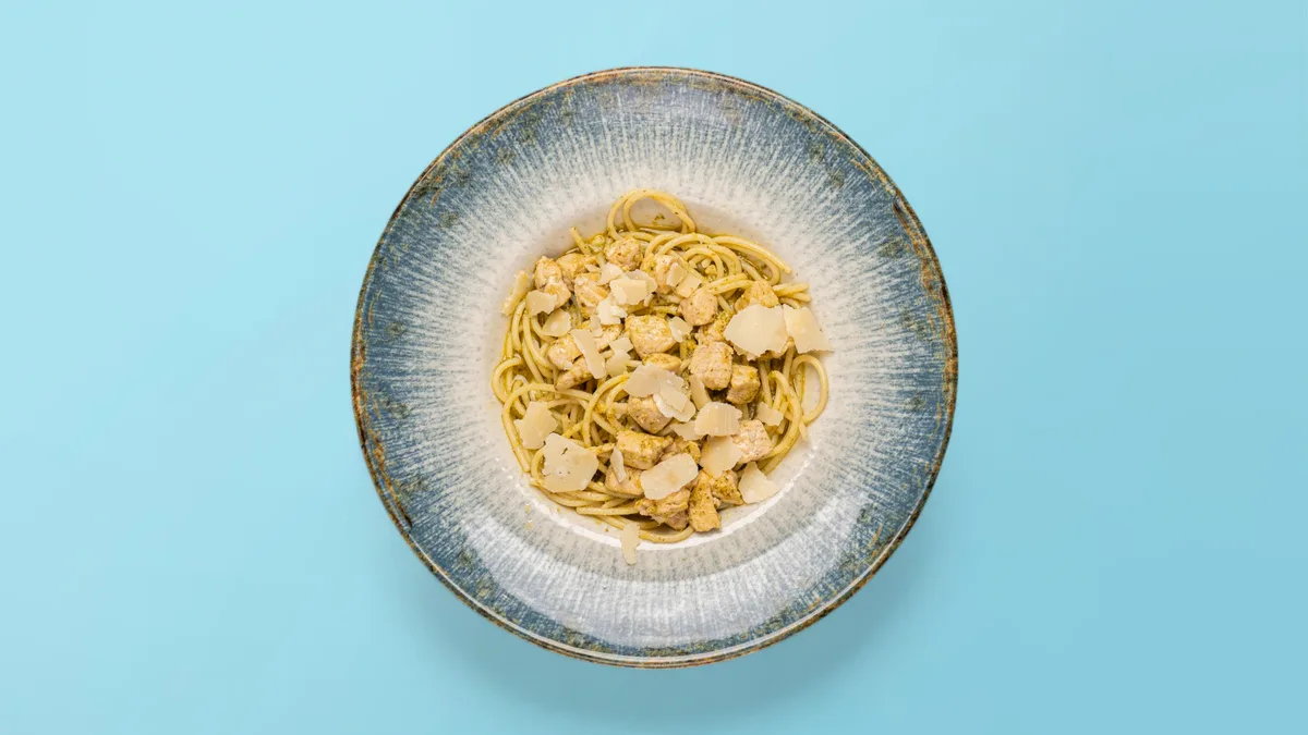 24. Pasta Polo Pesto