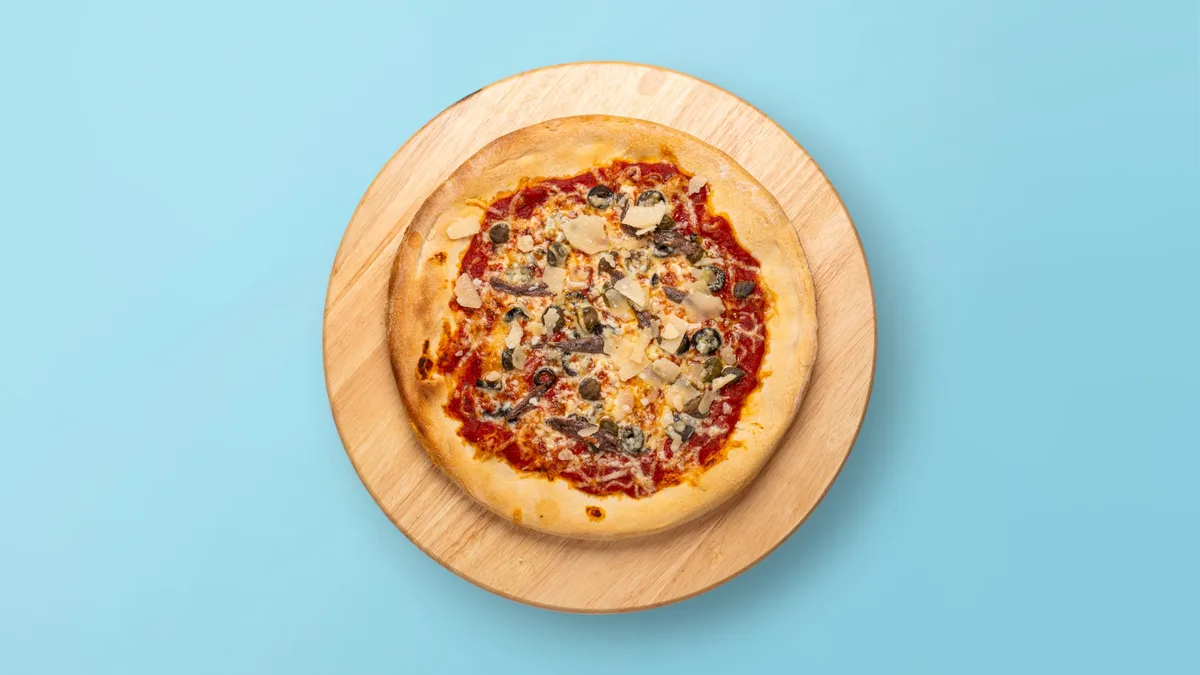 34. Pizza Napoli