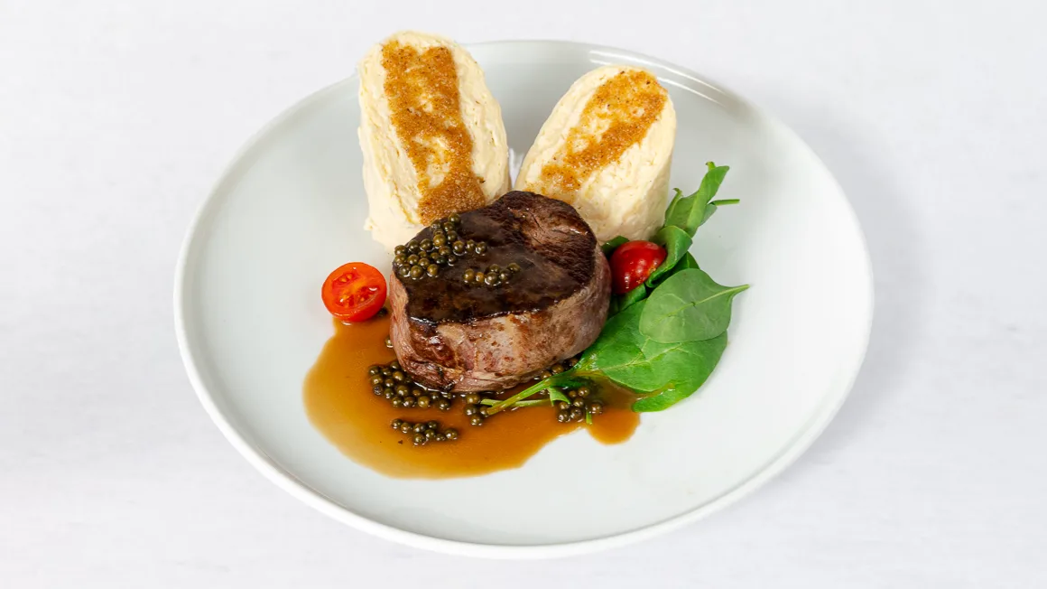 Beefsteak v poprovi omaki