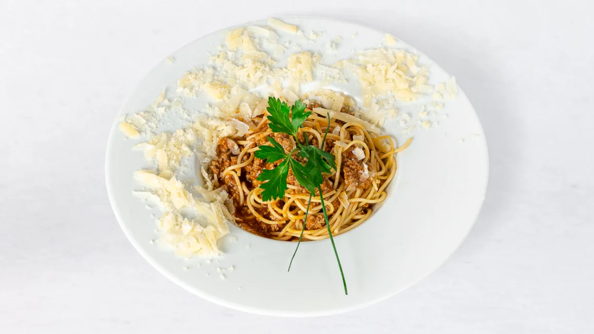 Testenine z bolognese omako