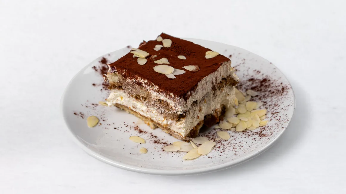 Tiramisu z mandlji
