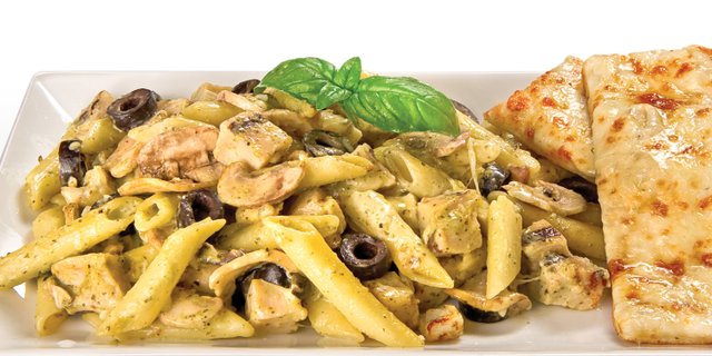 Creamy Pesto Chicken Pasta Tray