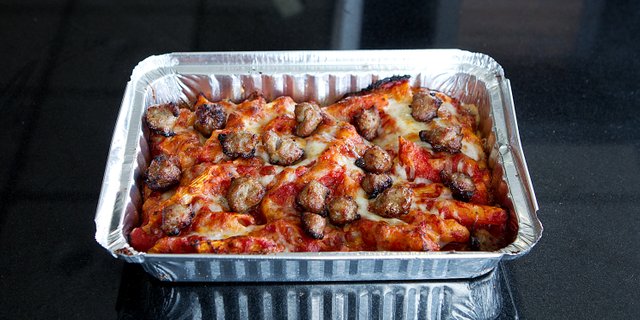 Penne Sausage Marinara Tray