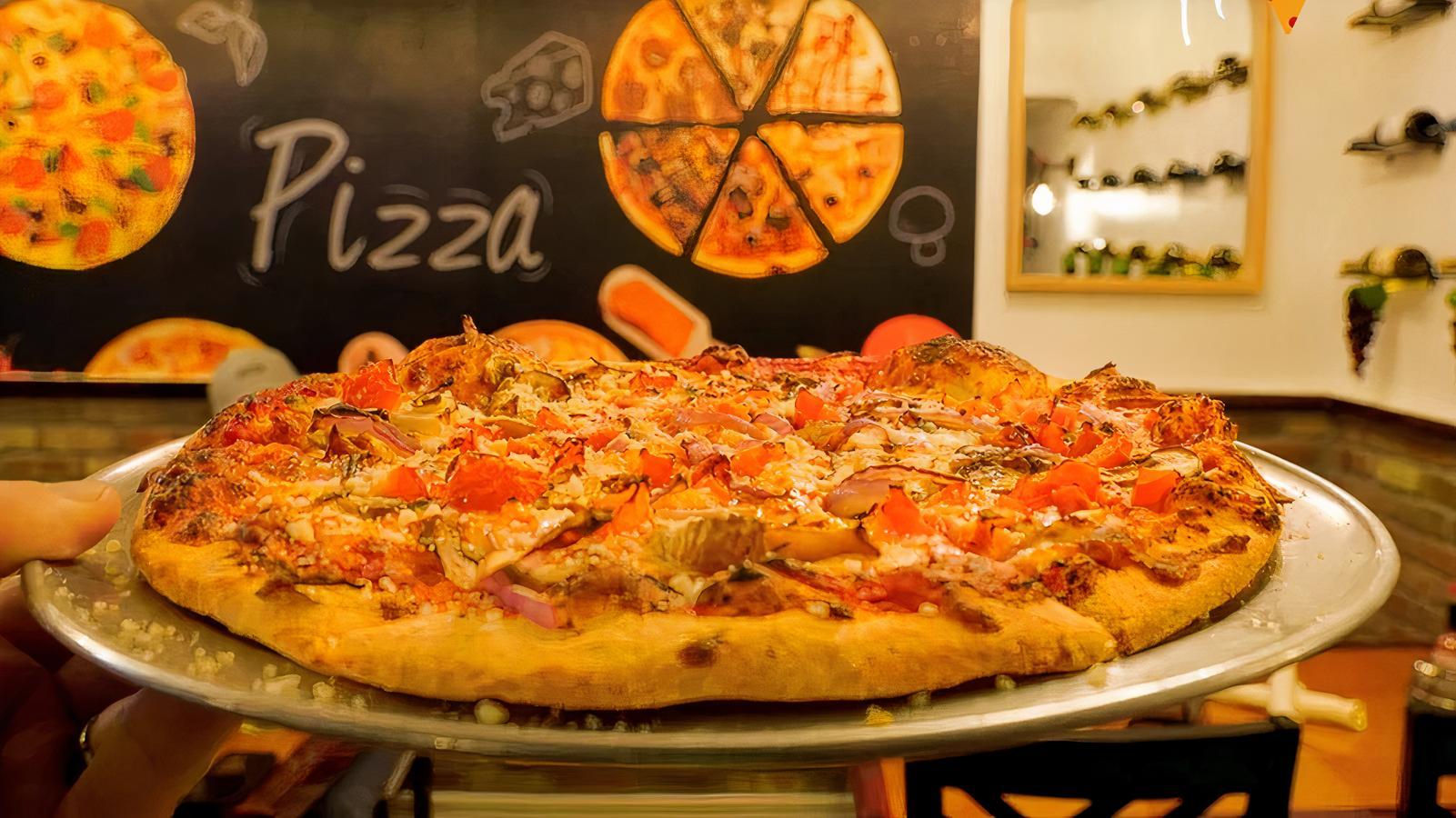 Garlic Chicken Pizza