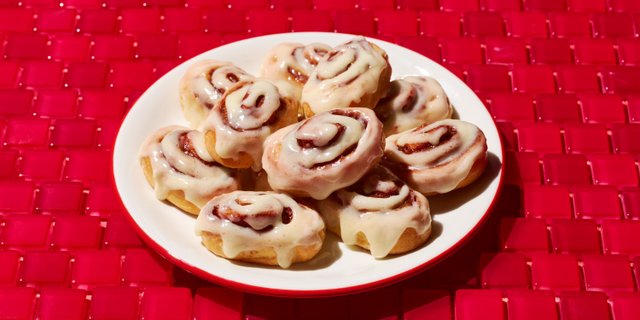 Cinnabon Mini Roll