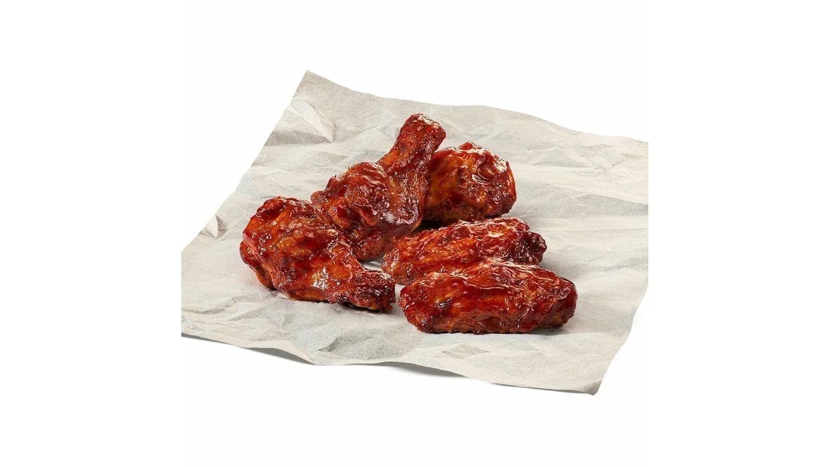 BARBEQUE WingStreet (Aripioare de pui cu sos Barbeque 5 buc)