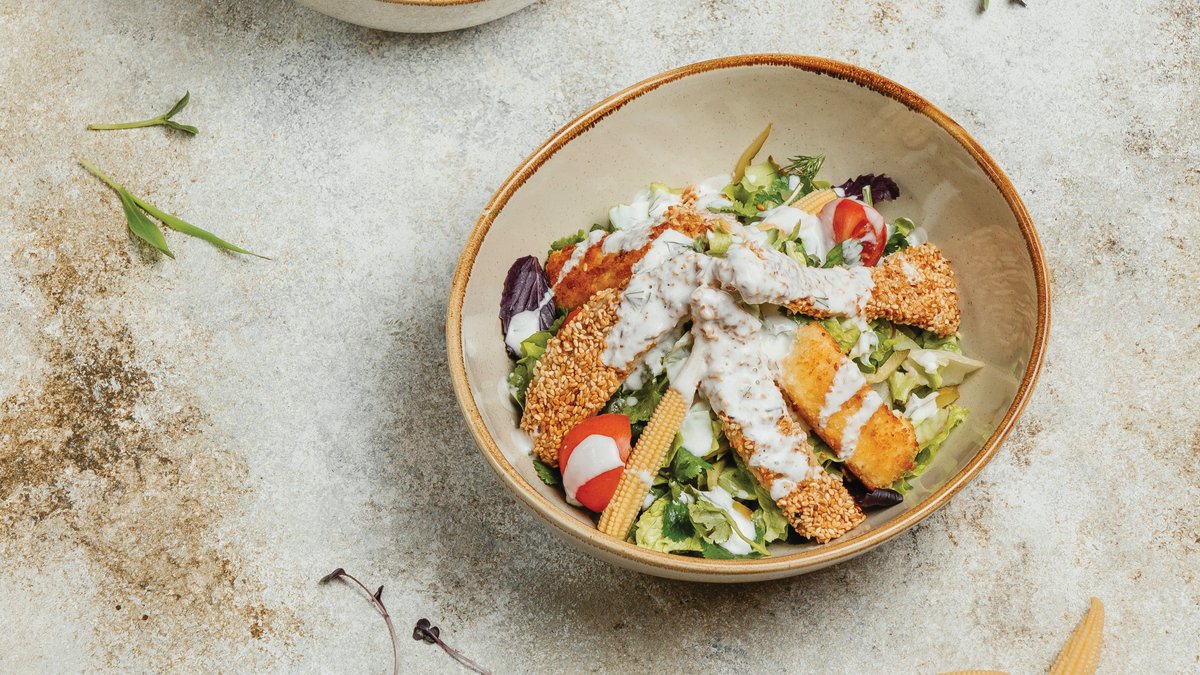 Küncütlü Toyuq Salatı