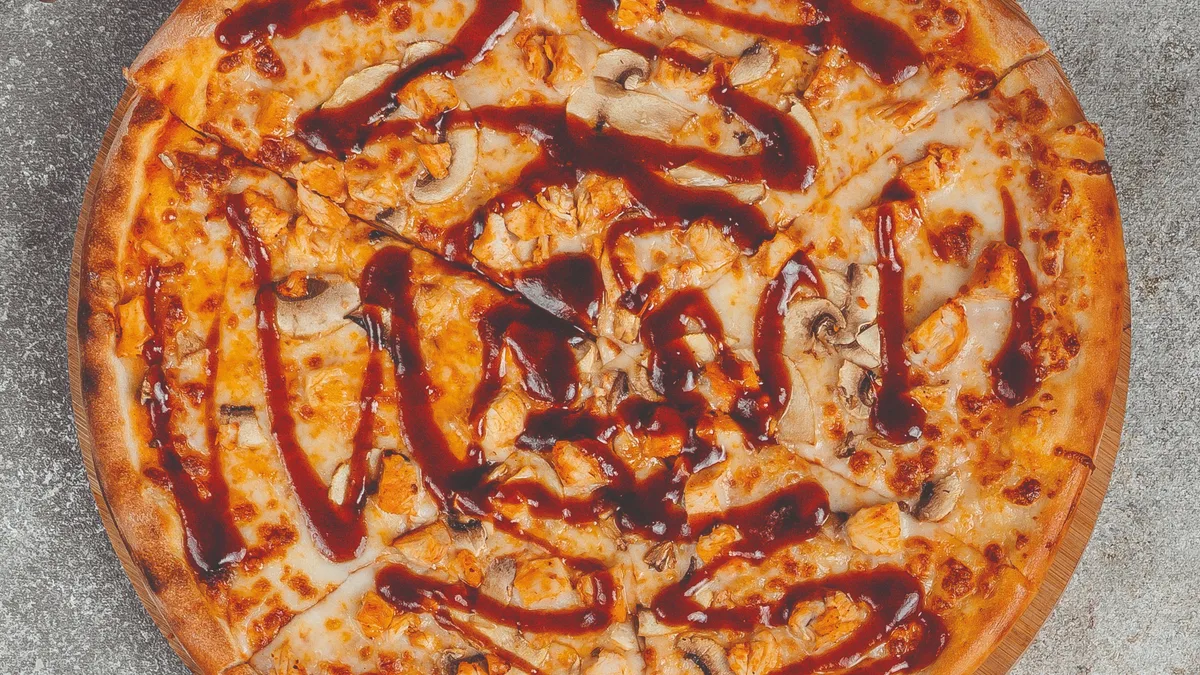 Toyuqlu BBQ Pizza