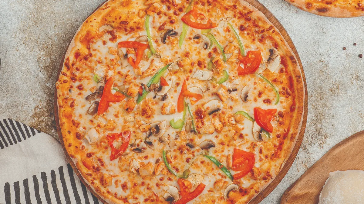 Toyuqlu Pizza