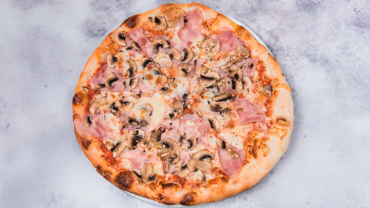Prosciutto e fungi