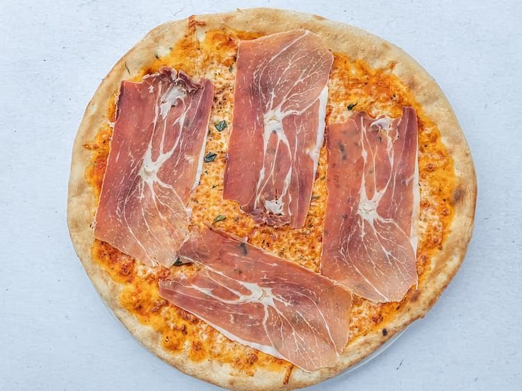 3. Prosciutto crudo 32cm
