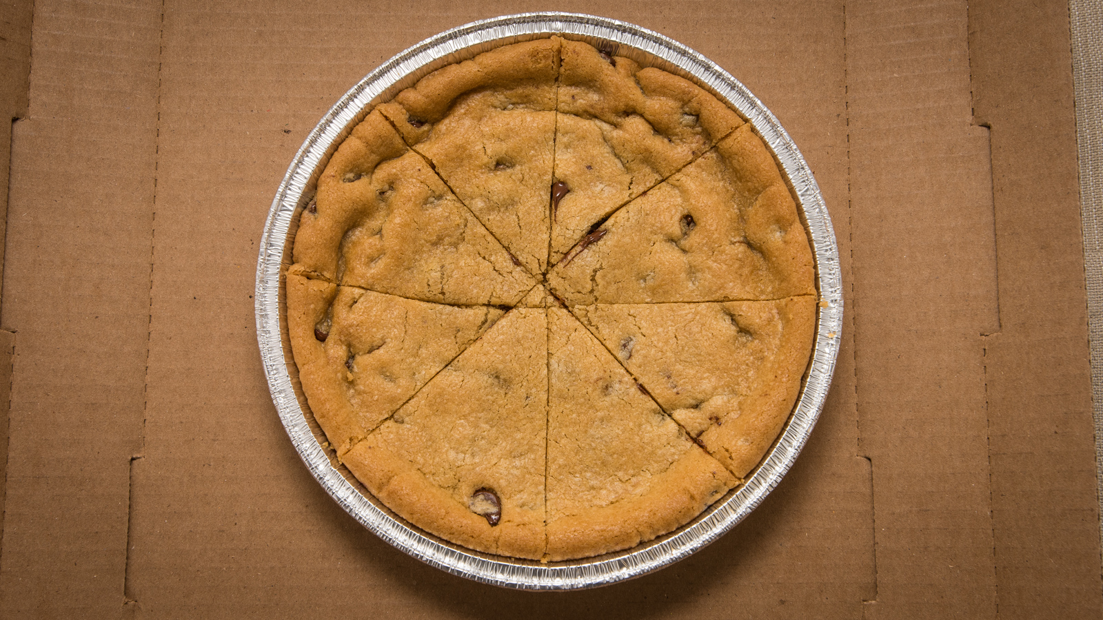 Freshly Baked Chocolate Chip Cookie (8")