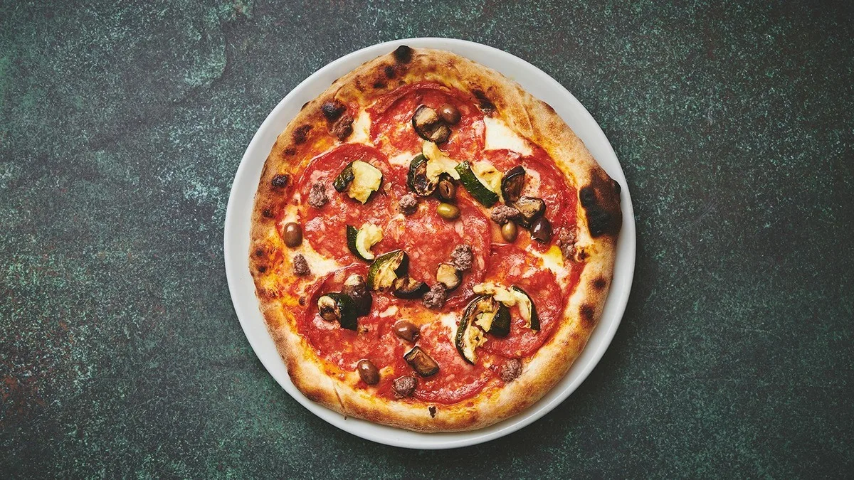 13. Husets Pizza