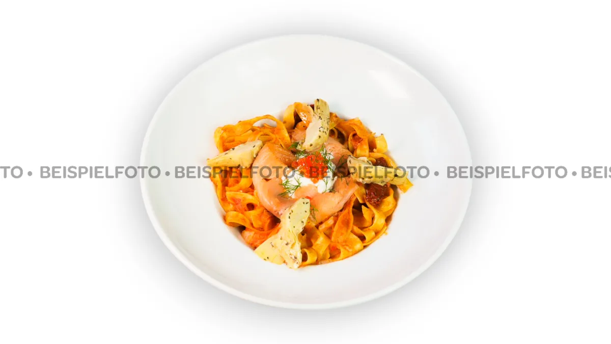 151. Tagliatelle al Salmone