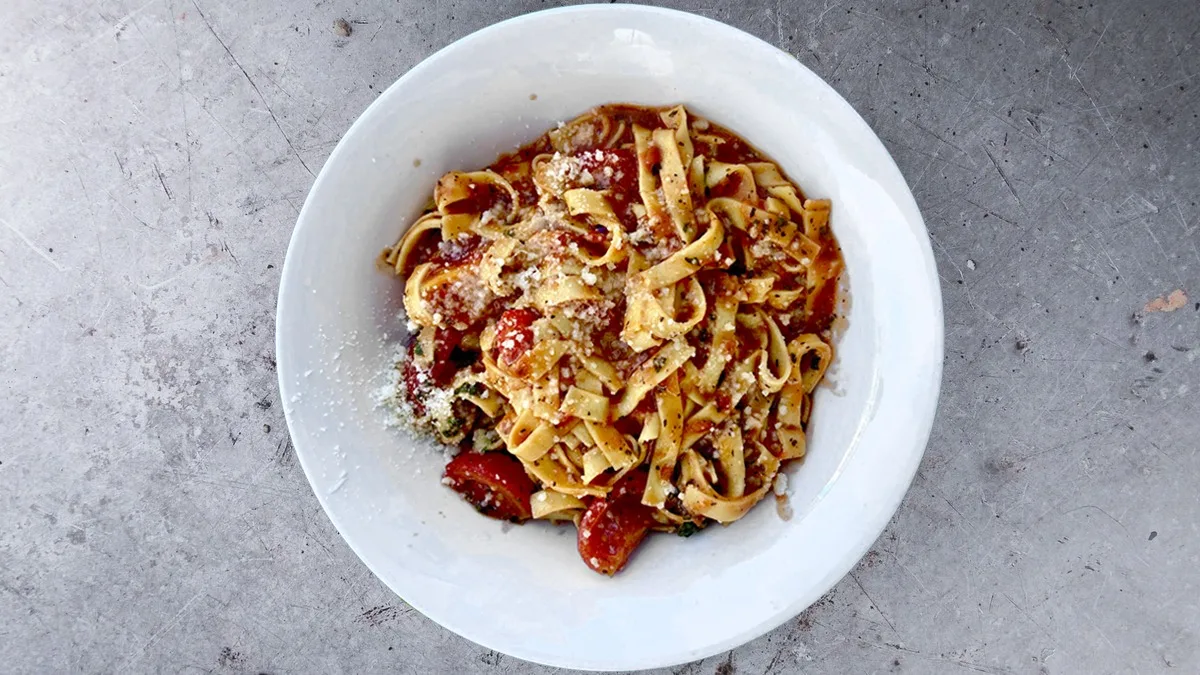 Rezanci bolognese