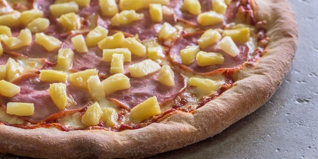 Maui Wowie Pizza