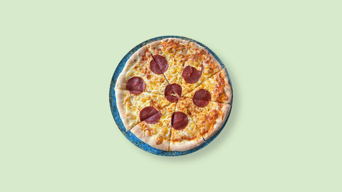 Familien-Pizza Salami