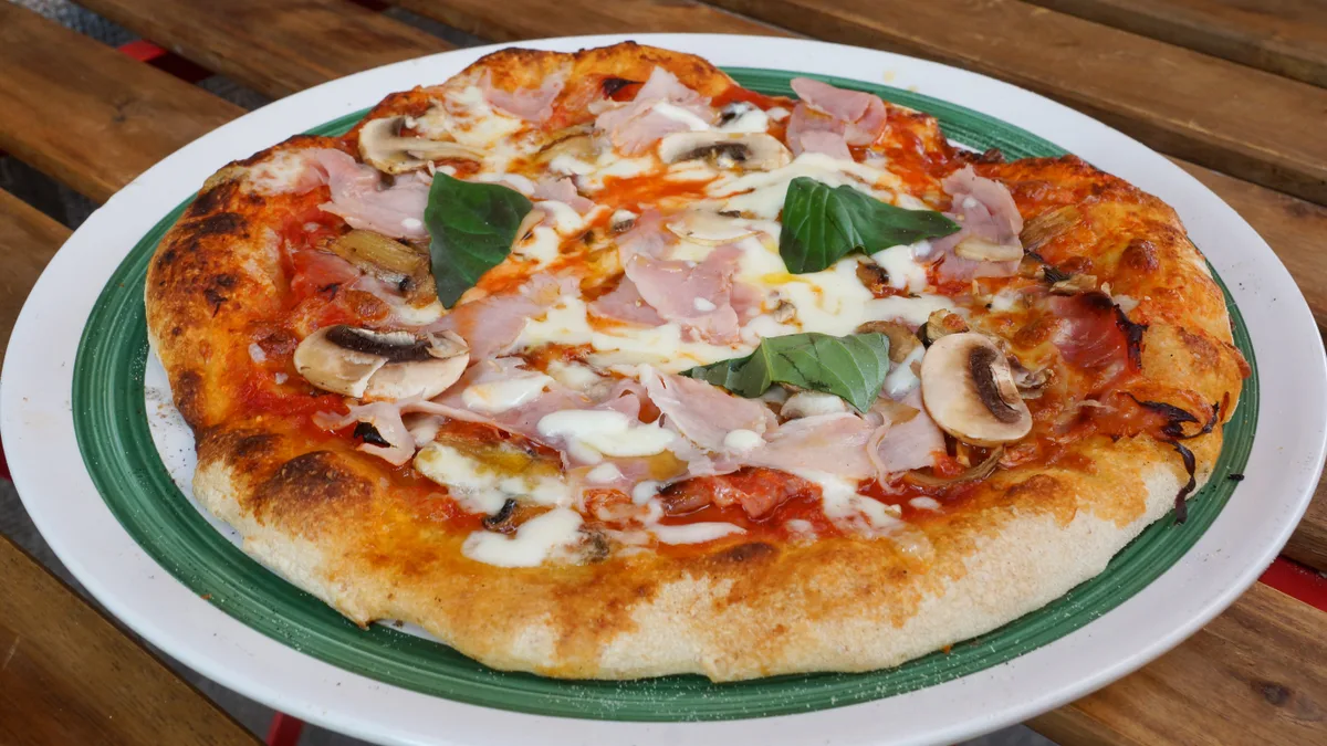 Champion - Prosciutto e funghi
