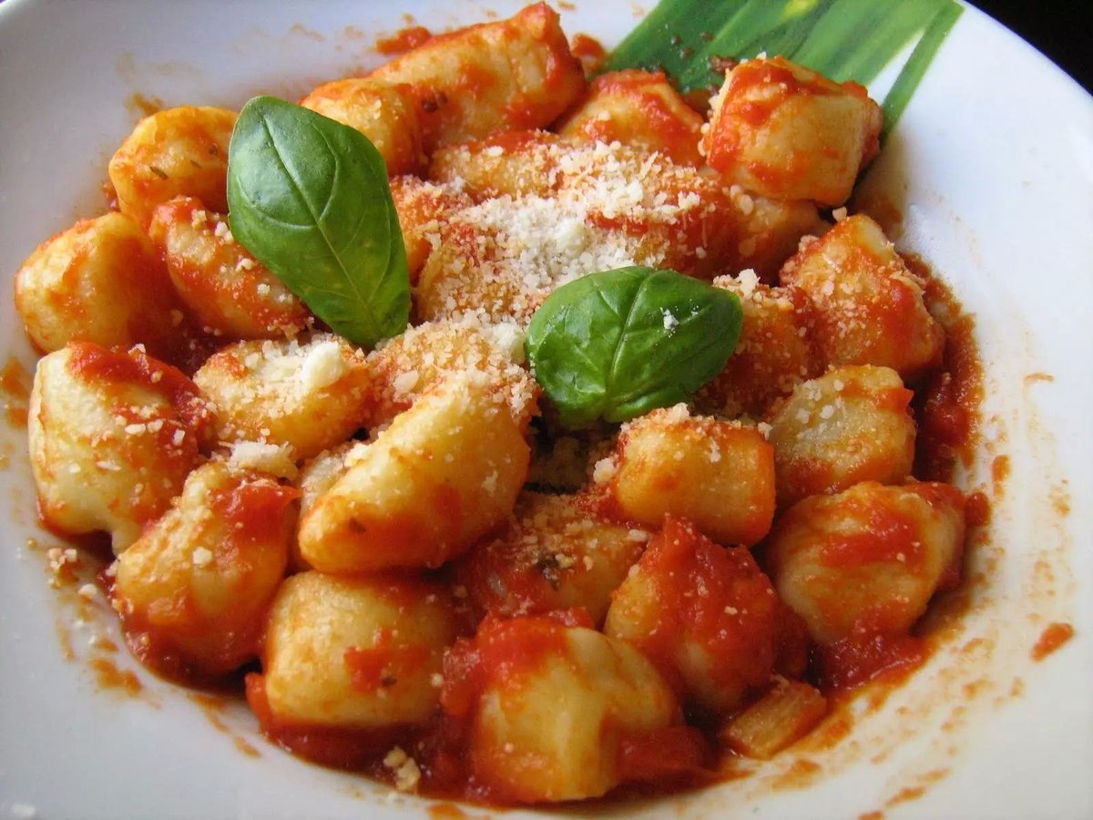 Gnocchi al pomodoro e basilico (V)