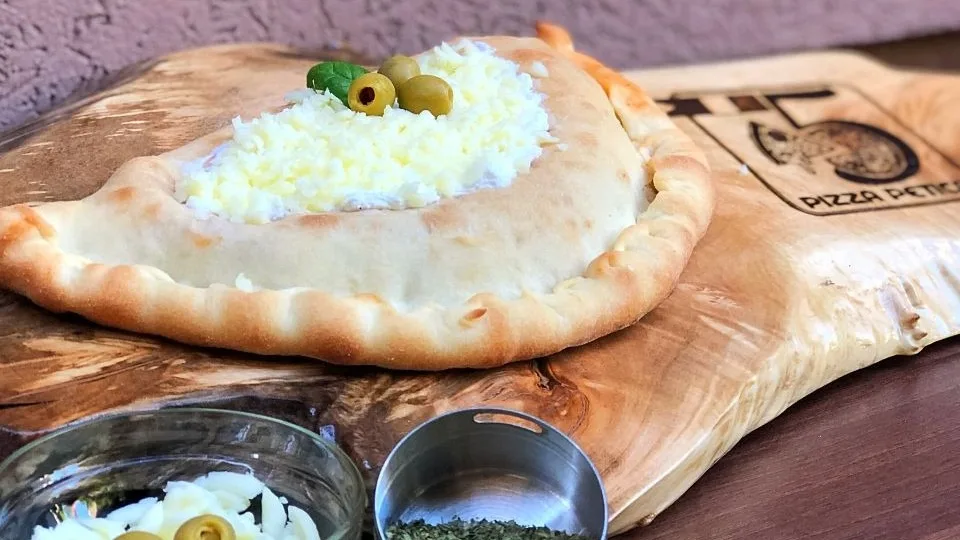 Pizza calzone 32cm