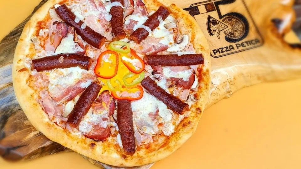 Pizza petica+kobasica 50cm