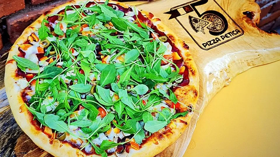 Pizza sa goveđom pršutom 32cm