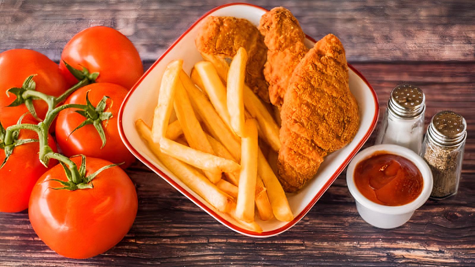 Chicken Tender kids w/fries