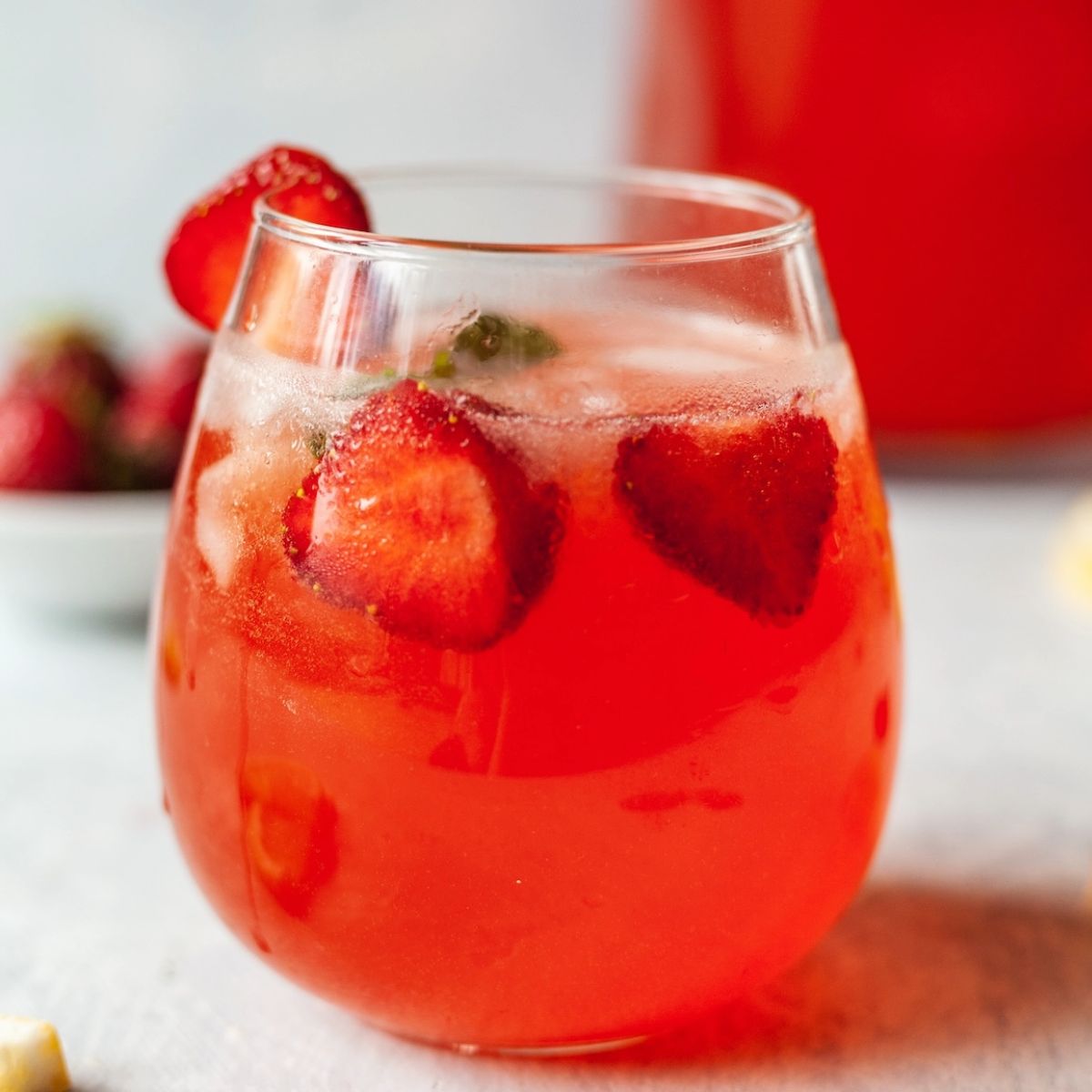 Fresh Squeezed Strawberry Lemonade