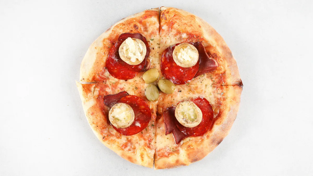 Pizza place pizza 28cm
