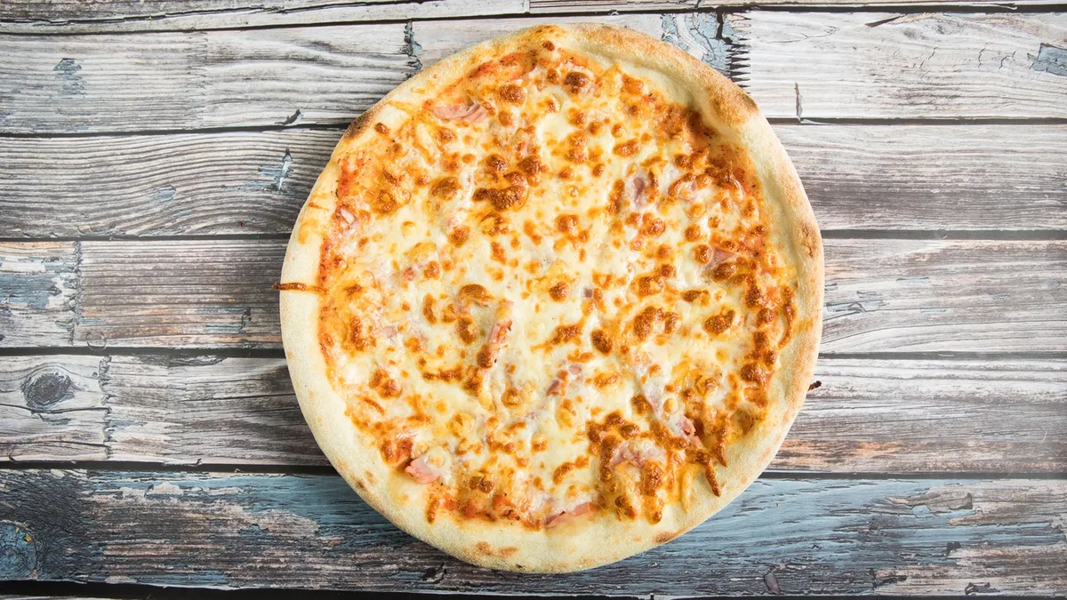 Sonkás pizza