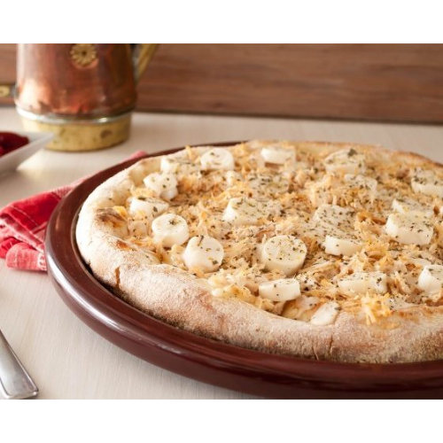 Pizza de Frango com Palmito à Bolonhesa