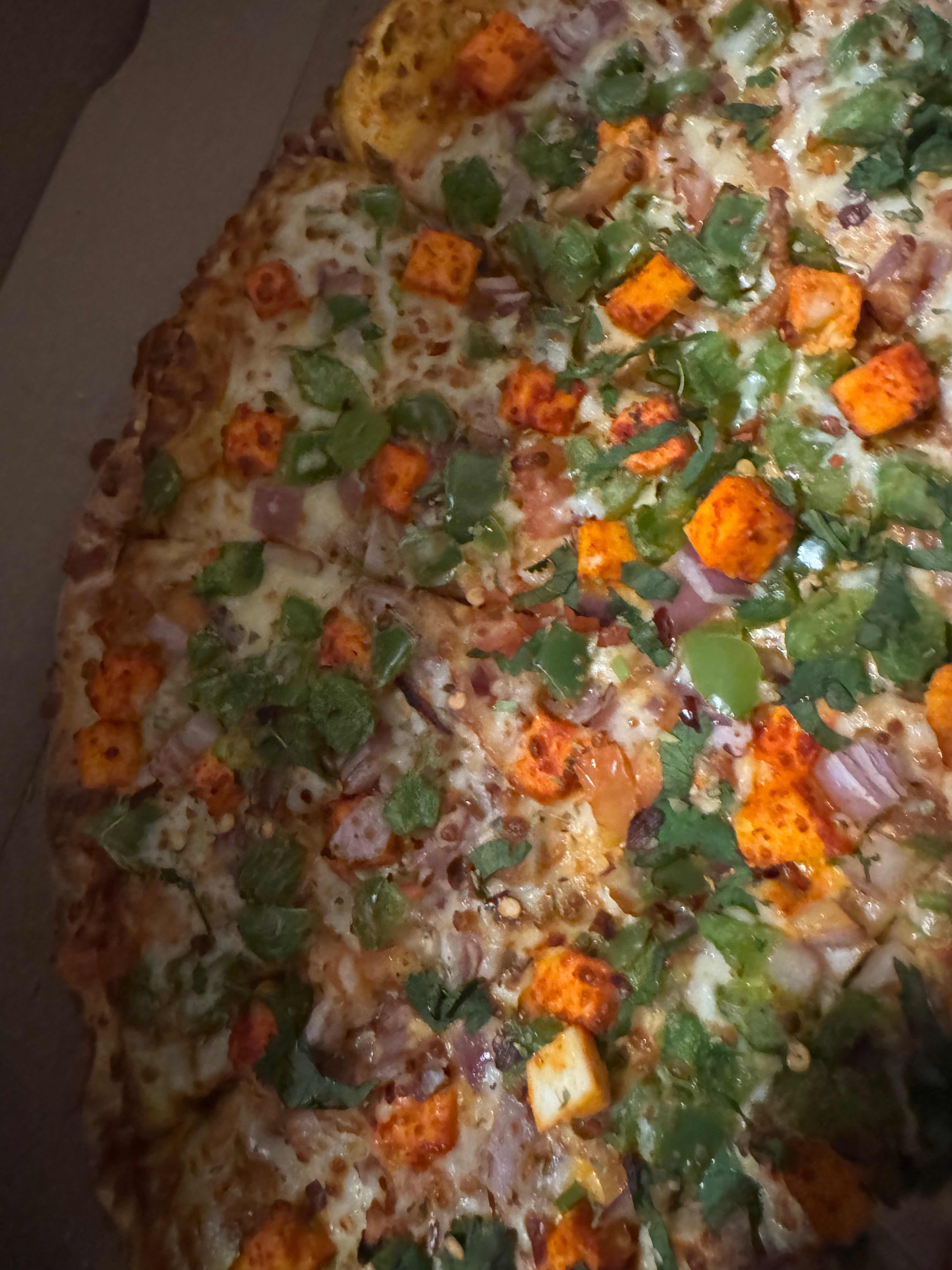 Shahi Paneer Pizza