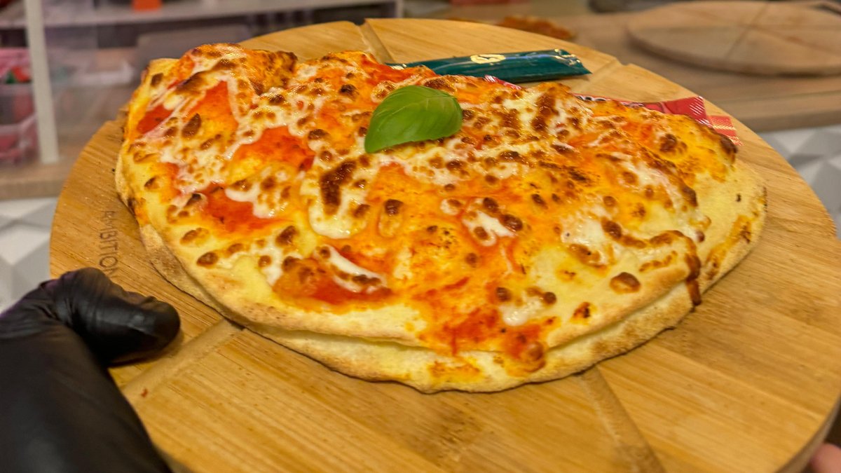 Calzone Large