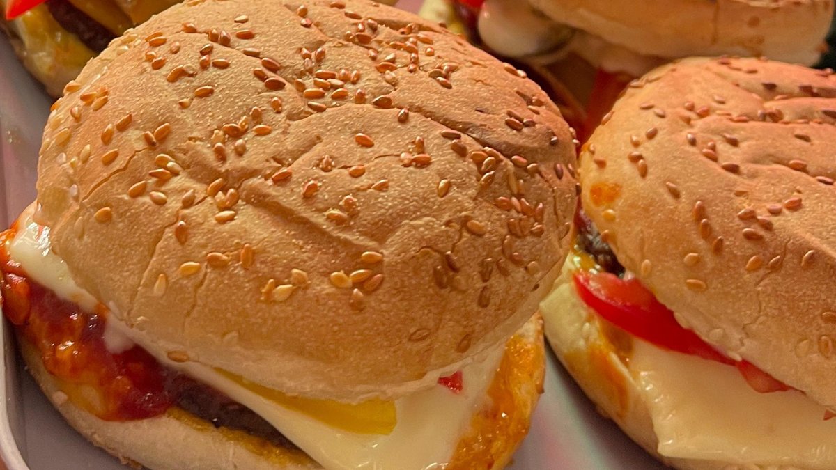 Mega Chicken burger