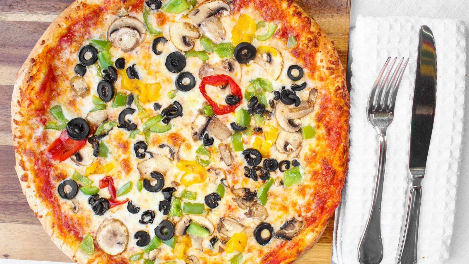 3 Medium Pizzas (3 toppings each)+ 3 dips