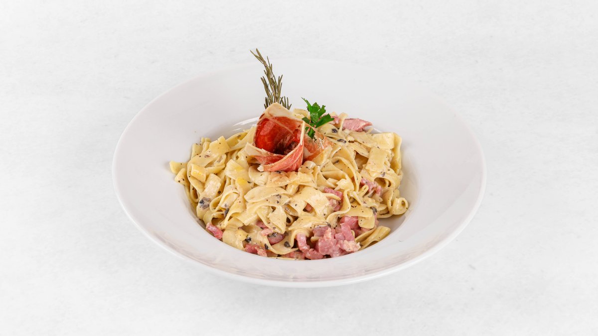 Pršuta pasta