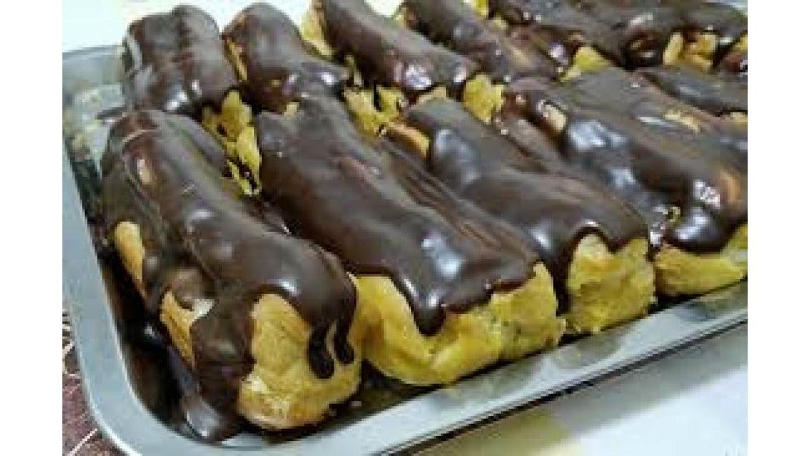 Ecler cu Vanilie si Topping de Ciocolata Alba 70Gr.