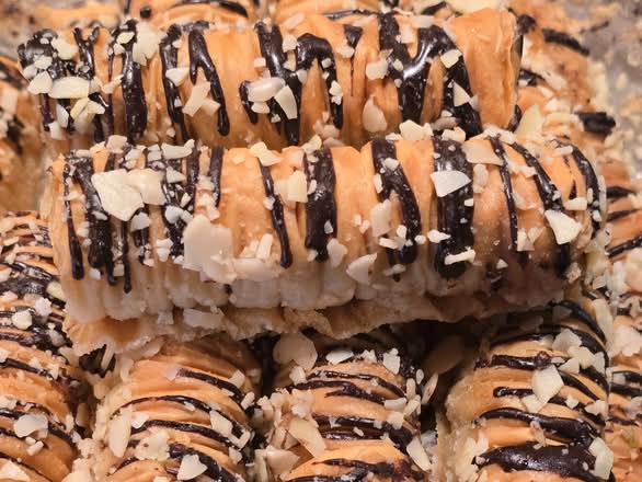 Nut Rolls