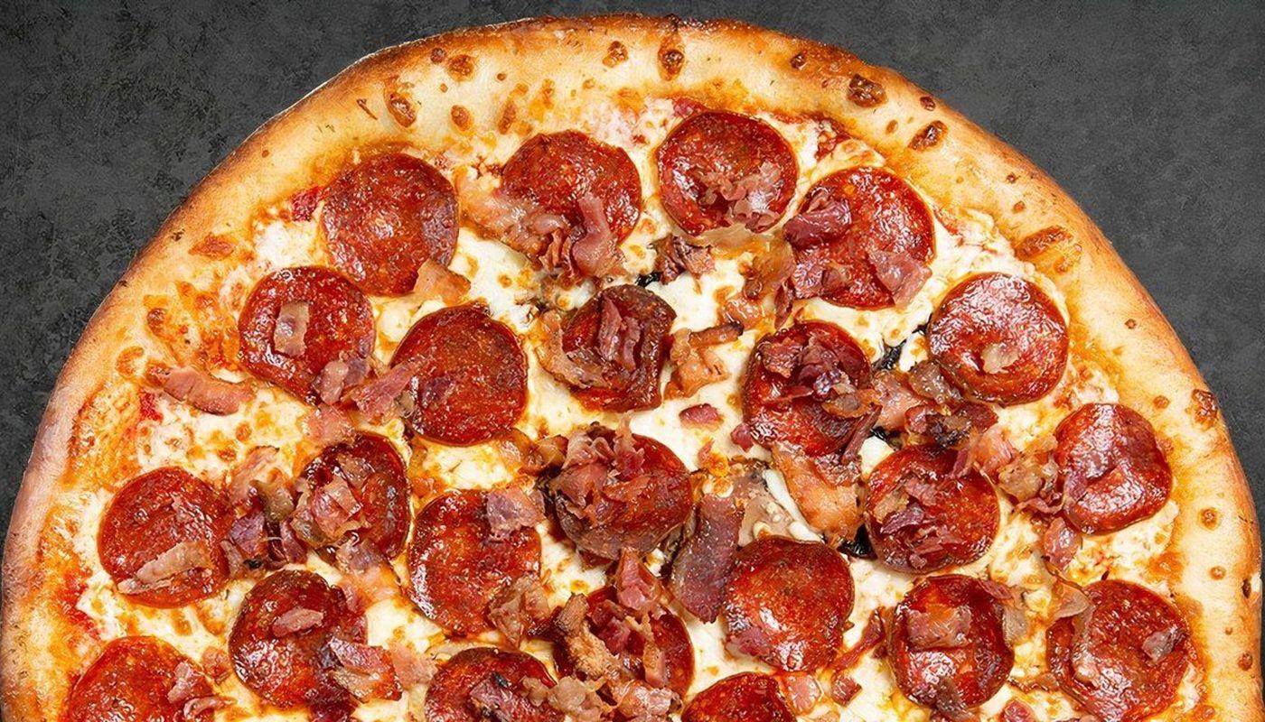 Pizza Québécoise / Canadian Pizza