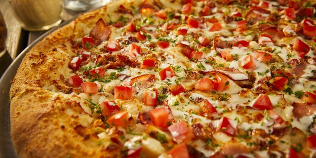Chicken Bacon Ranch Pizza