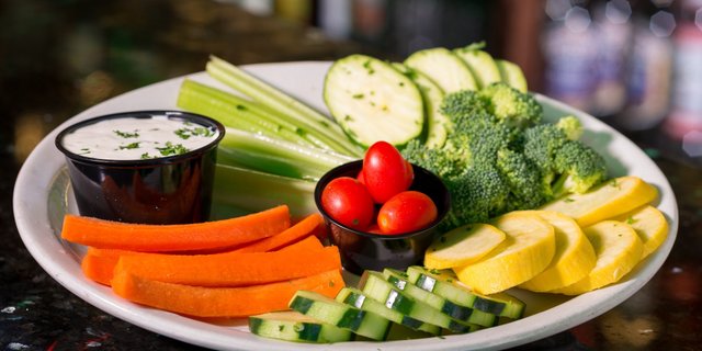 Ranchy Veggie Tray