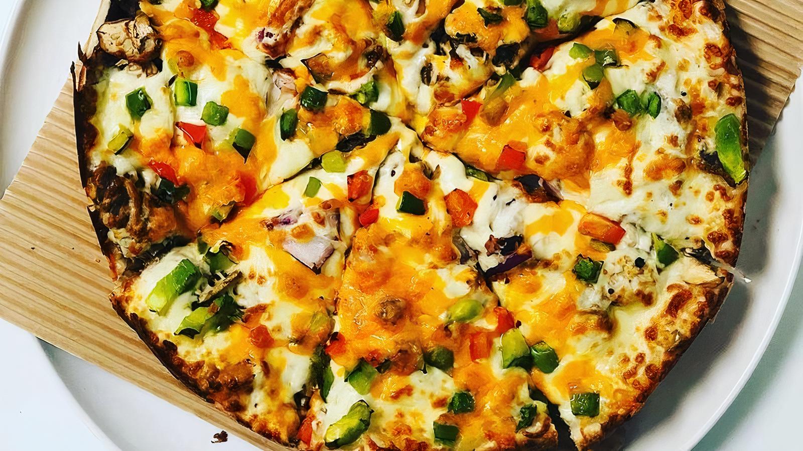 Angus Steak Pizza / استیک و قارچ