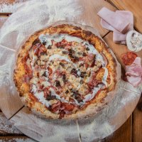 Pizza Ultimate Meat Lovers Medium 30cm