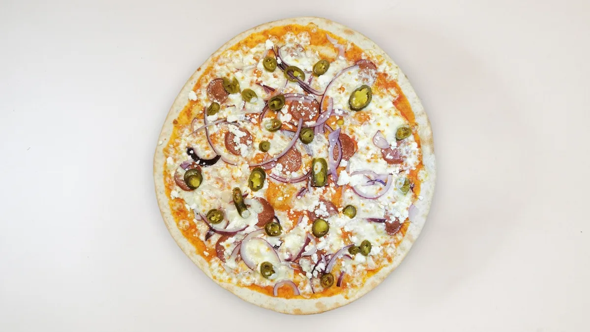 Pizza Sucuk Jalapeños